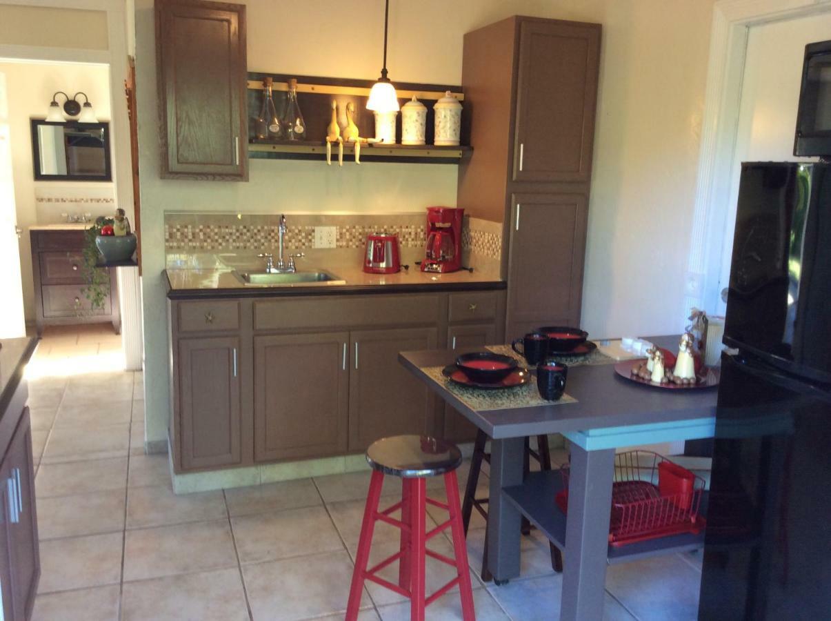 Mediteranean Style Ohana Rental / Garden Bungalow In Pahoa Honolulu Landing 외부 사진